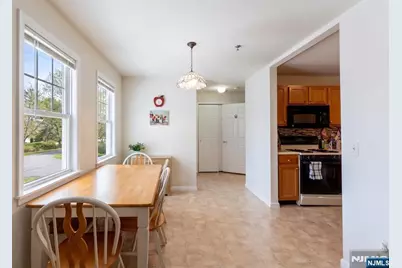 81 Park Edge 2K #2K, Berkeley Heights Township, NJ 07922 - Photo 6