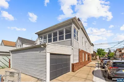 59 Locust Avenue 2R #2R, Wallington, NJ 07057 - Photo 1