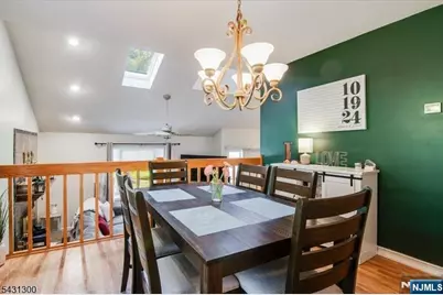 26 Little Falls Road 12 #12, Cedar Grove, NJ 07009 - Photo 10