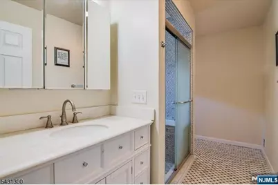 26 Little Falls Road 12 #12, Cedar Grove, NJ 07009 - Photo 22
