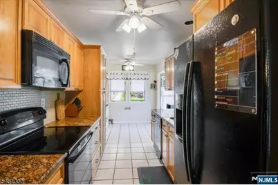 26 Little Falls Road 12 #12, Cedar Grove, NJ 07009 - Photo 8