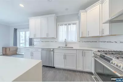 446 Elizabeth Street, Fort Lee, NJ 07024 - Photo 8