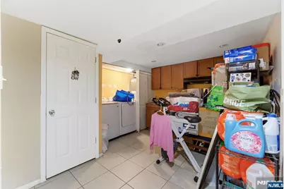 270 Westervelt Place, Lodi, NJ 07644 - Photo 12