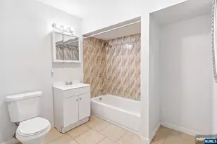 161 Seaview Ave, Jersey City, NJ 07305 - Photo 6