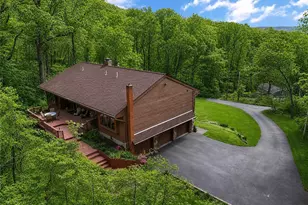 7 Sheba Dr, Sussex, NJ 07461 - Photo 2