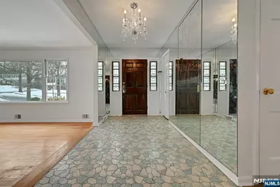 229 Allison Court, Englewood, NJ 07631 - Photo 4