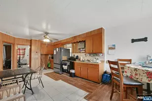 225 Palmer St, Elizabeth, NJ 07202 - Photo 2