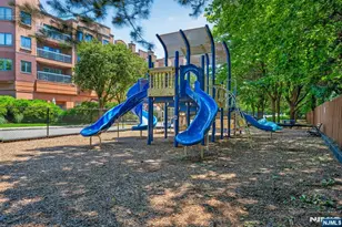 502 Livingston Ct N502, Edgewater, NJ 07020 - Photo 28