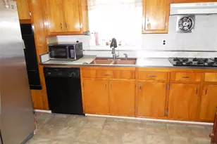 26 Marshall Ave, Little Ferry, NJ 07643 - Photo 4