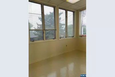 155 N Washington Avenue B-2nd. Fl. #B-2ND. FL., Bergenfield, NJ 07621 - Photo 2