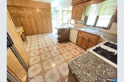 1027 Westwood Avenue, Old Tappan, NJ 07675 - Photo 18