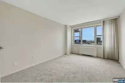 2000 Linwood 14 0 #14 0, Fort Lee, NJ 07024 - Photo 22