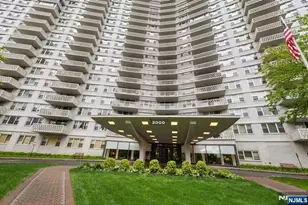 2000 Linwood 14 0, Fort Lee, NJ 07024 - Photo 44