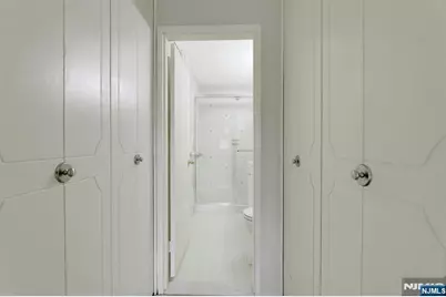 2000 Linwood 14 0 #14 0, Fort Lee, NJ 07024 - Photo 32