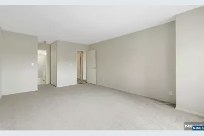 2000 Linwood 14 0 #14 0, Fort Lee, NJ 07024 - Photo 30