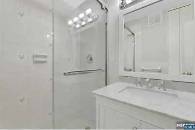 2000 Linwood 14 0 #14 0, Fort Lee, NJ 07024 - Photo 34