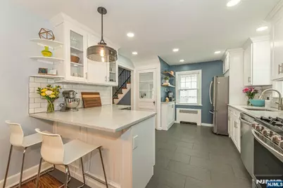 384 Essex Avenue, Bloomfield, NJ 07003 - Photo 14