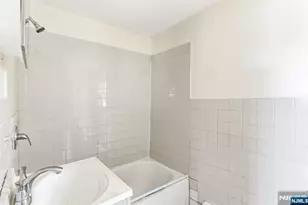 11 Sunset Ave, Newark, NJ 07106 - Photo 6