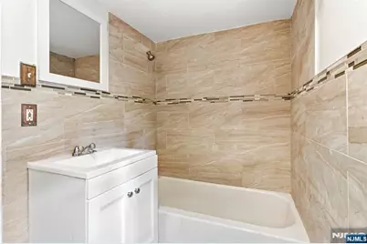11 Sunset Avenue, Newark, NJ 07106 - Photo 10