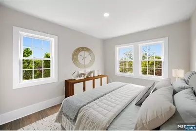 456 Collins Avenue, Hasbrouck Heights, NJ 07604 - Photo 20