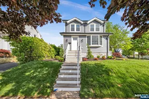 456 Collins Ave, Hasbrouck Heights, NJ 07604 - Photo 2