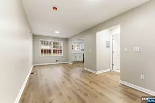 18 Kinney St, Newark, NJ 07102 - Photo 6
