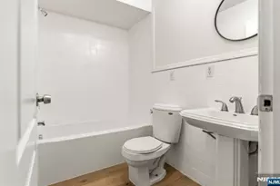 18 Kinney St, Newark, NJ 07102 - Photo 10