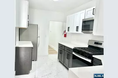 181 Washington Street, Trenton, NJ 08611 - Photo 6