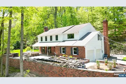 219 W Saddle River Road, Saddle River, NJ 07458 - Photo 30