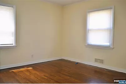 495 Mount Prospect Avenue, Clifton, NJ 07012 - Photo 8