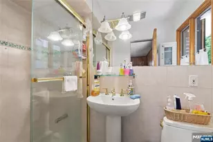 12 Beverly Rd, Englewood Cliffs, NJ 07632 - Photo 22