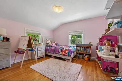 21 Howard Place, Waldwick, NJ 07463 - Photo 12