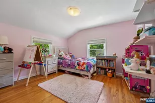 21 Howard Pl, Waldwick, NJ 07463 - Photo 12