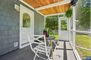 21 Howard Pl, Waldwick, NJ 07463 - Photo 16