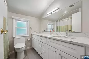 21 Howard Pl, Waldwick, NJ 07463 - Photo 14