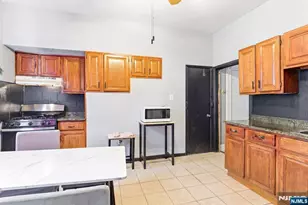 307 Old Bergen Rd, Jersey City, NJ 07305 - Photo 12