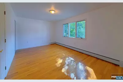 560 Studio Road 2nd Floor #2nd floor, Ridgefield, NJ 07657 - Photo 16