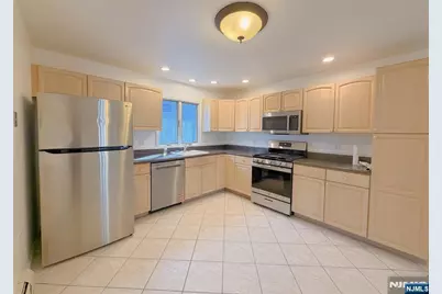 560 Studio Road 2nd Floor #2nd floor, Ridgefield, NJ 07657 - Photo 20