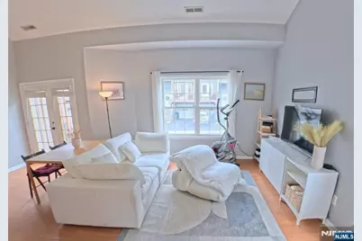 20 Midland Avenue H2 #H2, Kearny, NJ 07032 - Photo 2