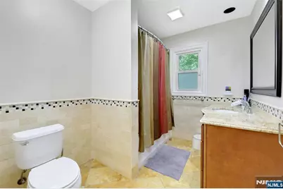514 Rutland Avenue, Teaneck Township, NJ 07666 - Photo 20
