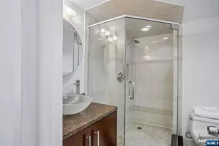 1077 River Road 1013, Edgewater, NJ 07020 - Photo 18
