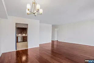 1077 River Road 1013, Edgewater, NJ 07020 - Photo 6