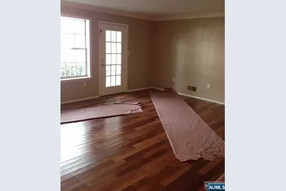 38 Garden Place 141 #141, Edgewater, NJ 07020 - Photo 8