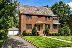 83 Bluff Rd, Fort Lee, NJ 07024 - Photo 1