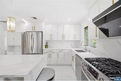 55 17th Avenue, Elmwood Park, NJ 07407 - Photo 18