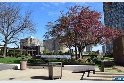 7004 Boulevard East 27B #27B, Guttenberg, NJ 07093 - Photo 20