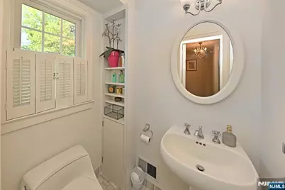 421 Hawthorne Place, Ridgewood, NJ 07450 - Photo 12