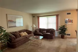 35 Meadowview Terrace 35, Fair Lawn, NJ 07410 - Photo 2