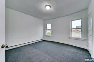 40 Grove St, Elmwood Park, NJ 07407 - Photo 36