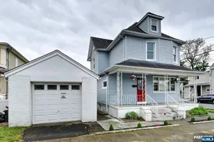 40 Grove St, Elmwood Park, NJ 07407 - Photo 2